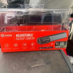 BNIB YADA SOLAR ADJUSTABLE BACKUP CAMERA SOLD